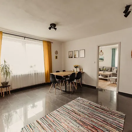 Cicha Blisko Natury アパート Mizerna